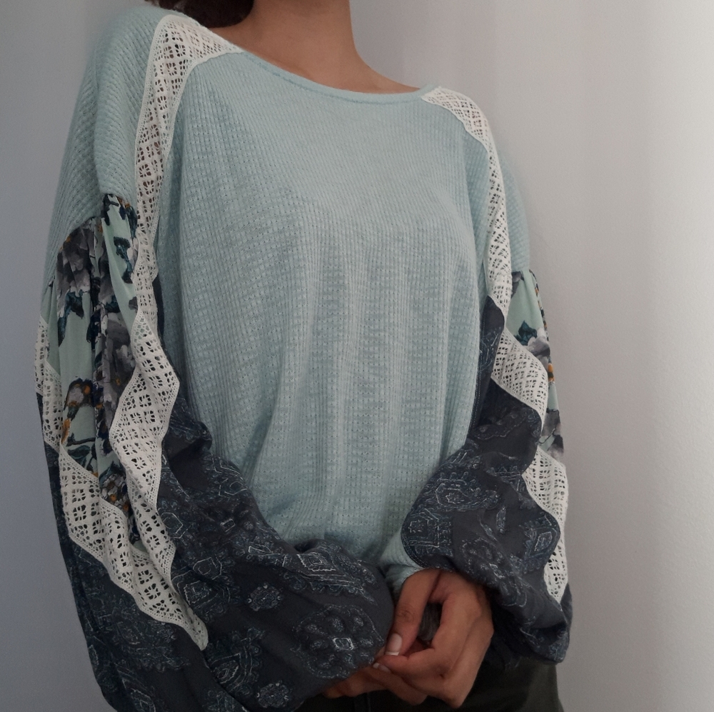 Casual Clash top